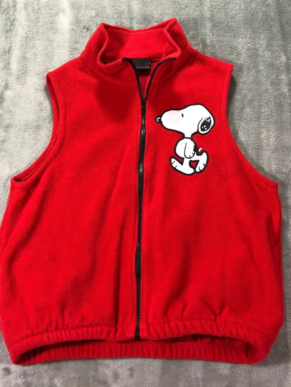 Snoopy Peanuts Collection Red Fleece Vest With Snoopy Patch Size Medium